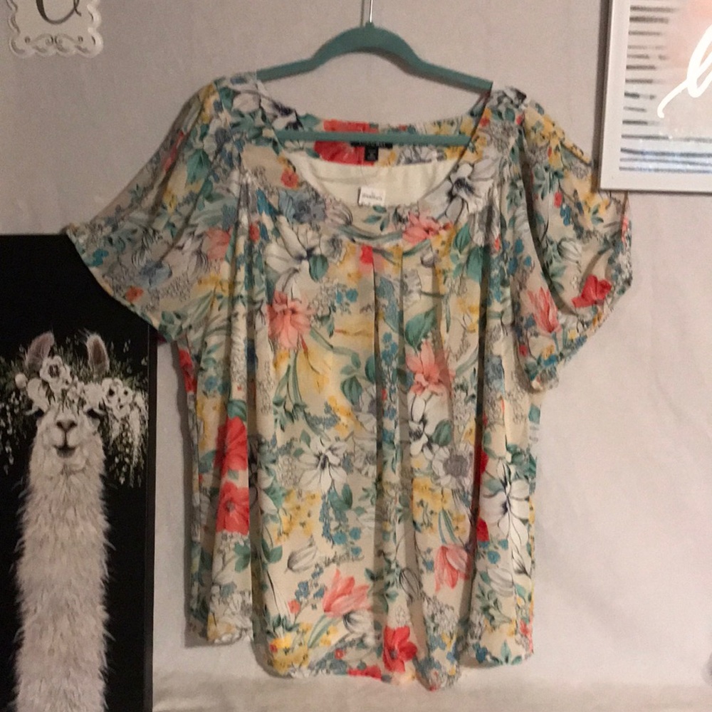 Lined Floral Blouse.